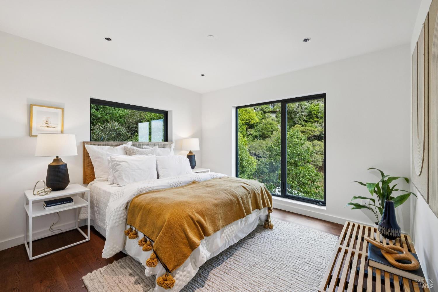 Detail Gallery Image 19 of 37 For 448 Sausalito Blvd, Sausalito,  CA 94965 - 2 Beds | 2 Baths