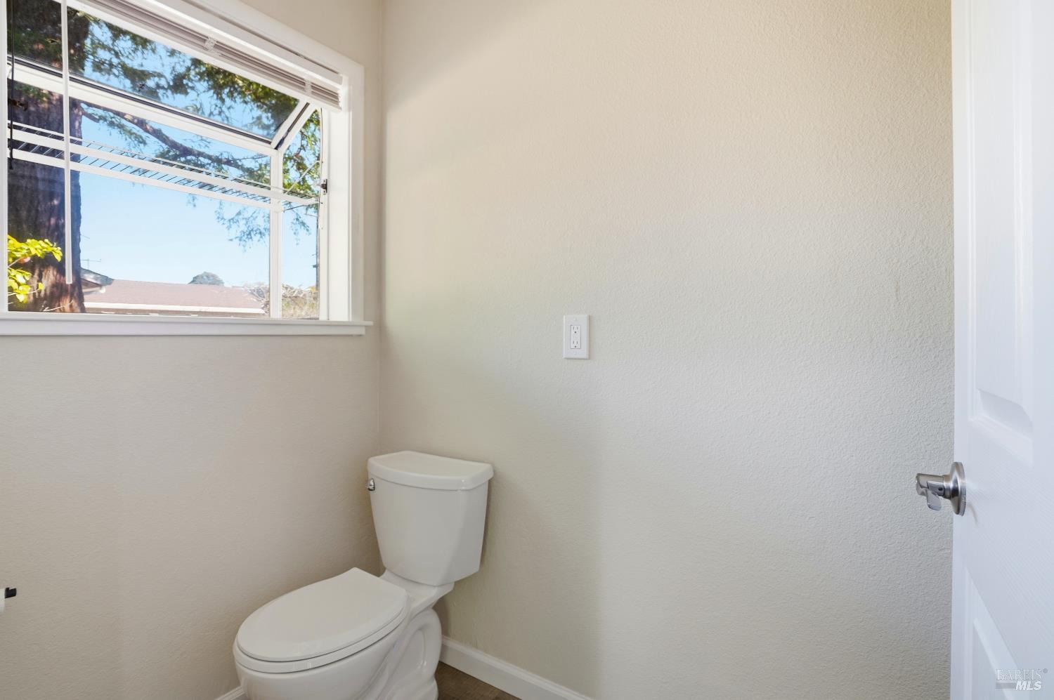 Detail Gallery Image 29 of 37 For 440 Calle De La Mesa Unkn, Novato,  CA 94949 - 3 Beds | 2 Baths