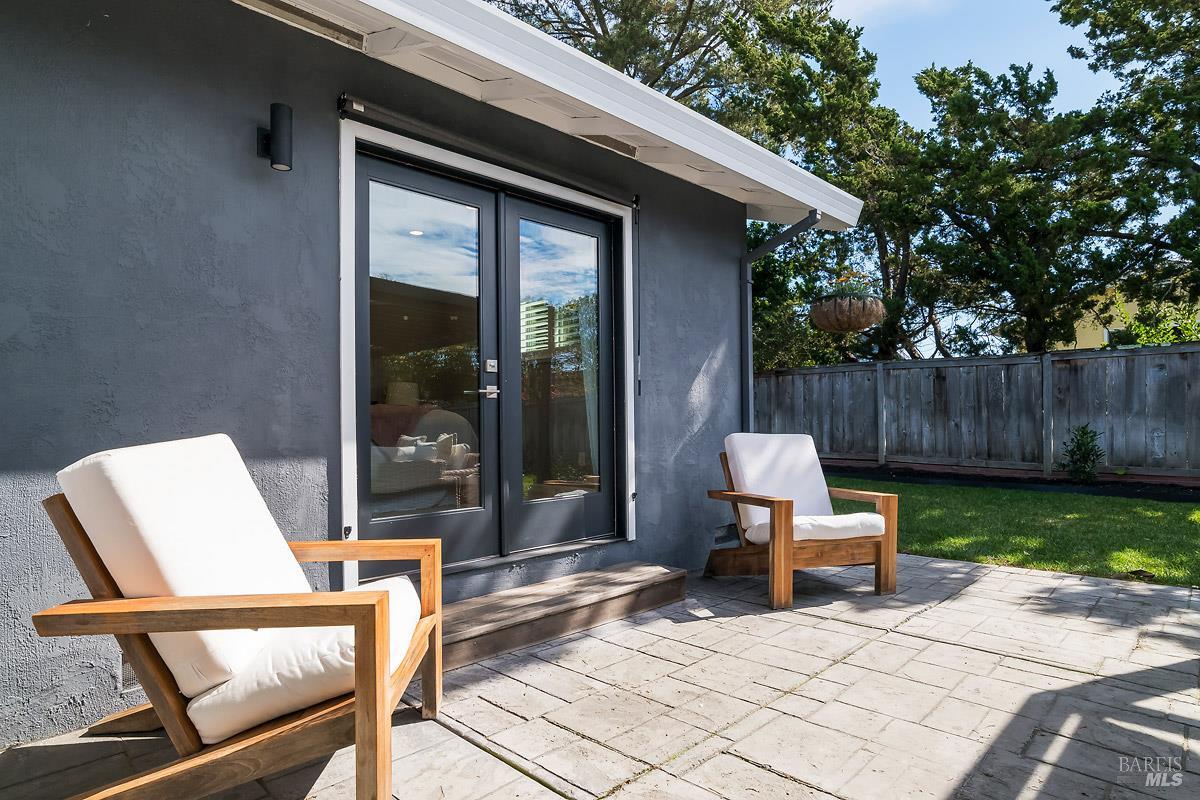 Detail Gallery Image 23 of 25 For 232 San Carlos Way, Novato,  CA 94945 - 4 Beds | 2 Baths