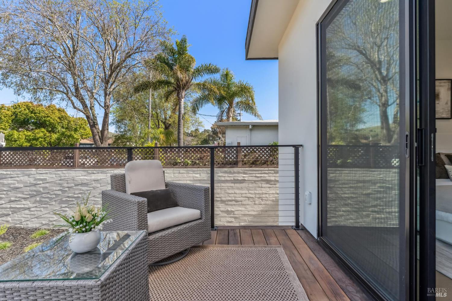 Detail Gallery Image 41 of 81 For 39 Strawberry Cir, Mill Valley,  CA 94941 - 4 Beds | 4 Baths