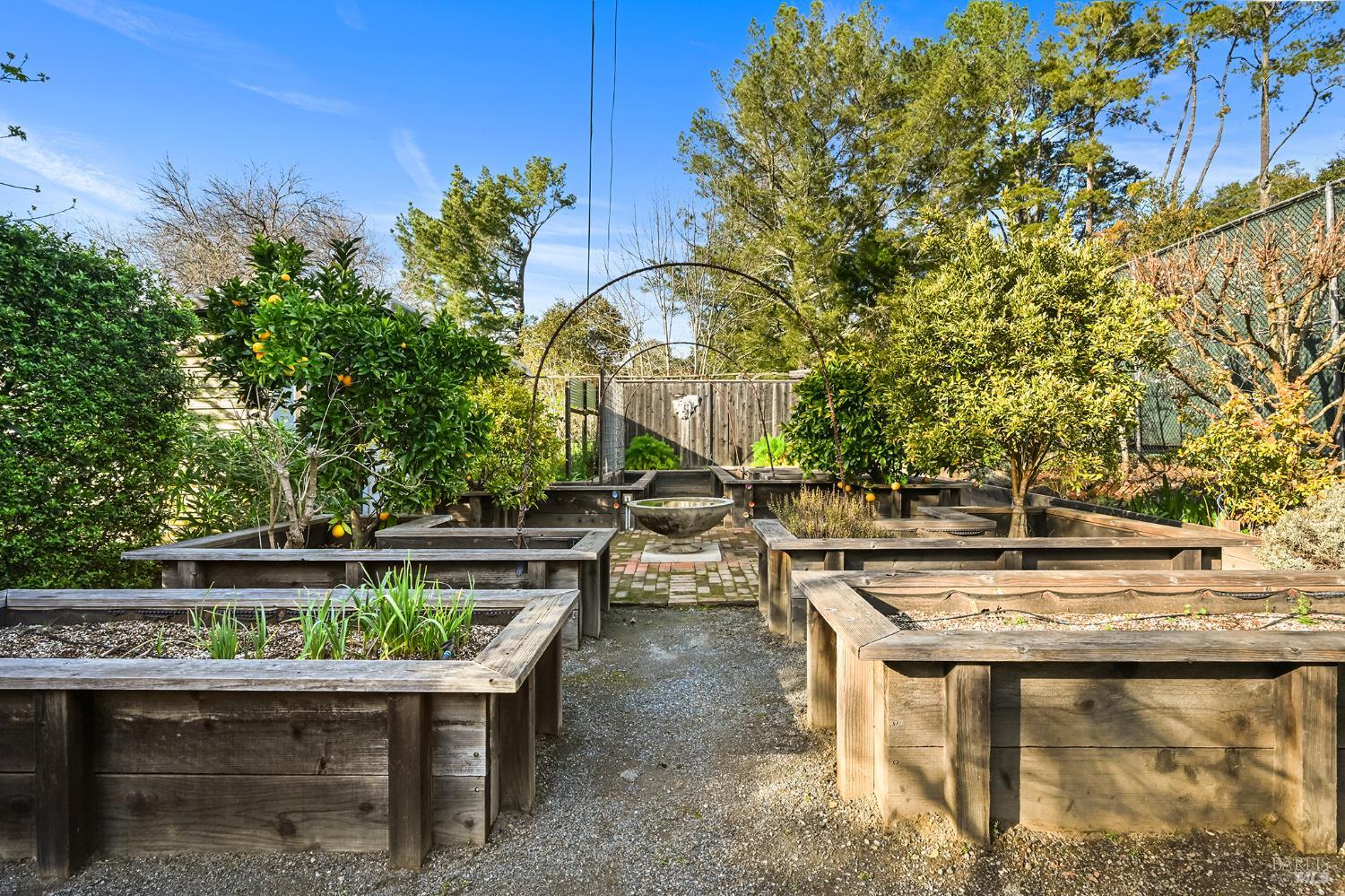 Detail Gallery Image 83 of 90 For 99 Fawn Dr, San Anselmo,  CA 94960 - 4 Beds | 4 Baths