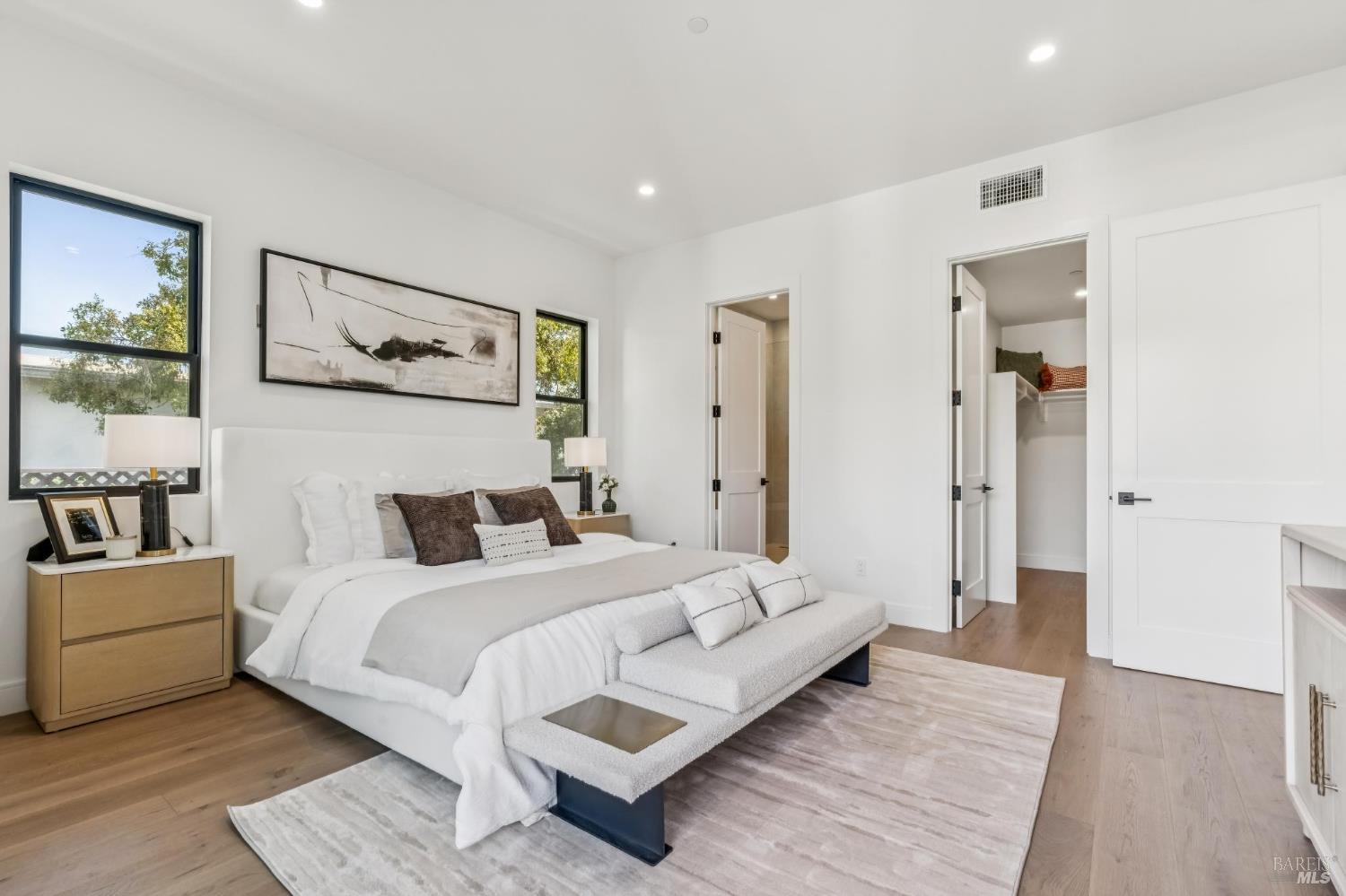 Detail Gallery Image 52 of 81 For 39 Strawberry Cir, Mill Valley,  CA 94941 - 4 Beds | 4 Baths