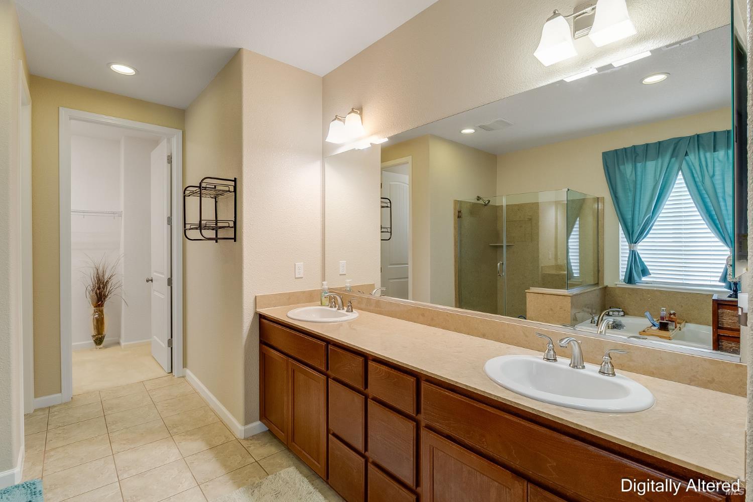 Detail Gallery Image 41 of 64 For 2300 Verona Dr, Pittsburg,  CA 94565 - 4 Beds | 2/1 Baths