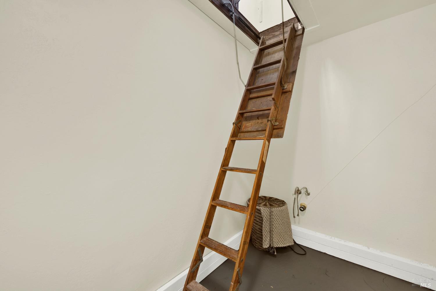 Detail Gallery Image 44 of 65 For 225 Gary Cir, Vallejo,  CA 94591 - 3 Beds | 1 Baths