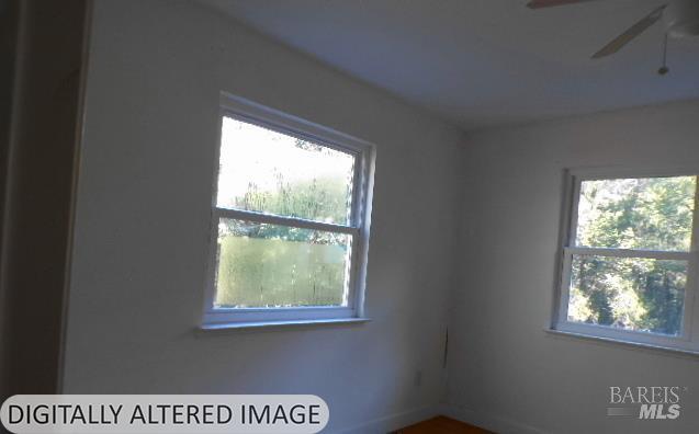 Detail Gallery Image 16 of 29 For 1881 Laytonville Dos Rios Rd, Laytonville,  CA 95454 - 3 Beds | 2/1 Baths