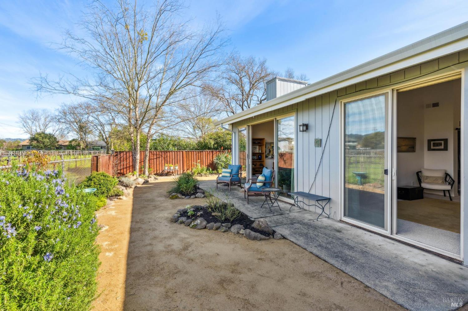 Detail Gallery Image 42 of 66 For 30 Creek Ln, Sonoma,  CA 95476 - 2 Beds | 2 Baths