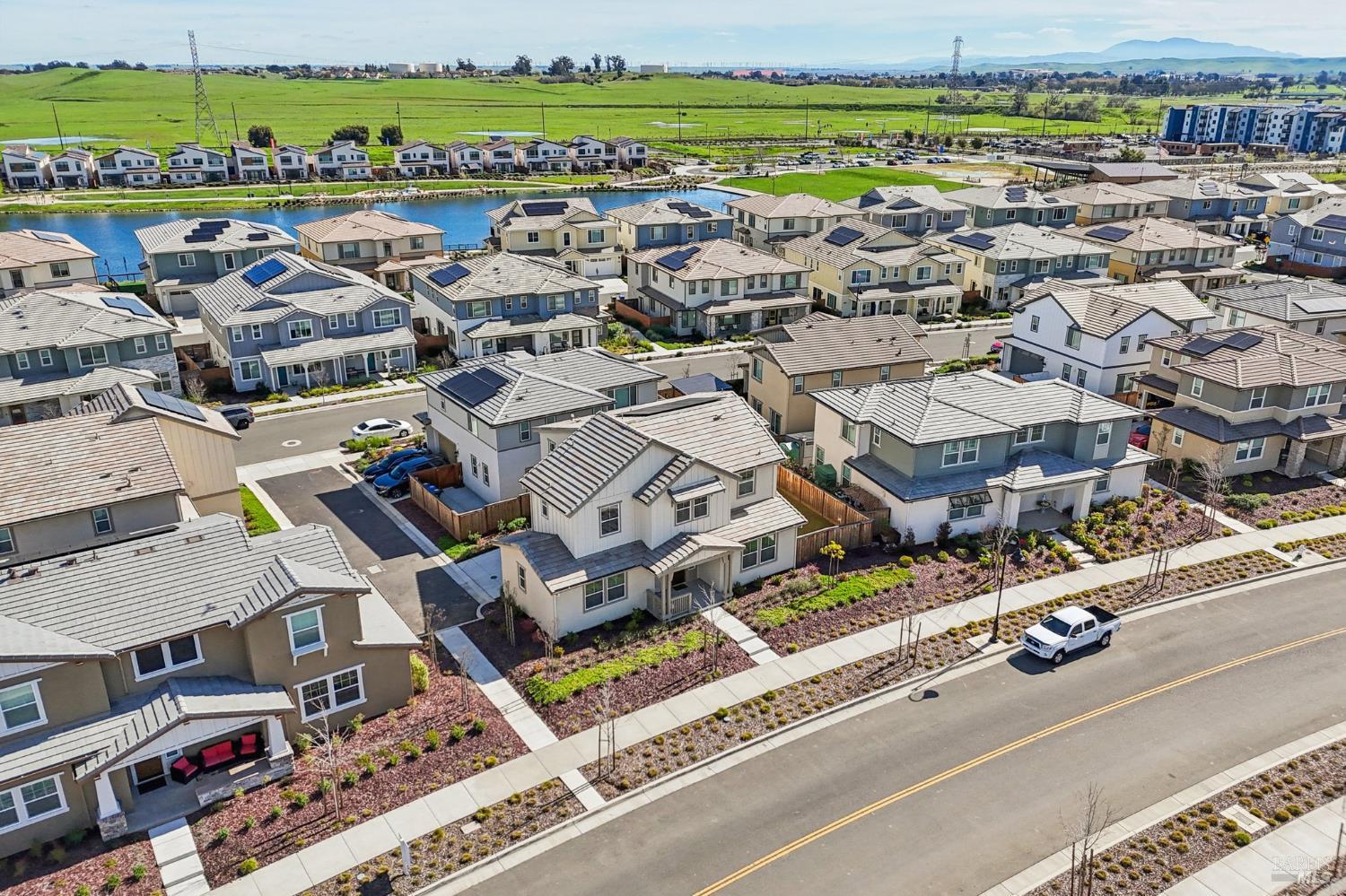 Detail Gallery Image 41 of 54 For 2464 Lake Club Dr, Fairfield,  CA 94533 - 4 Beds | 3/1 Baths