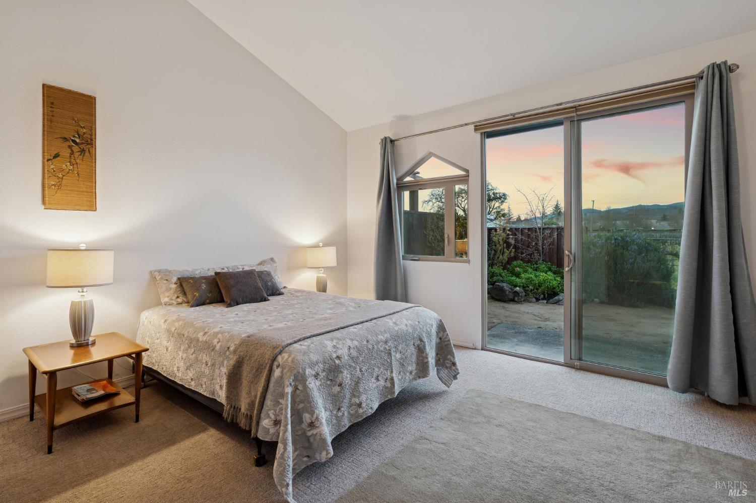 Detail Gallery Image 4 of 66 For 30 Creek Ln, Sonoma,  CA 95476 - 2 Beds | 2 Baths