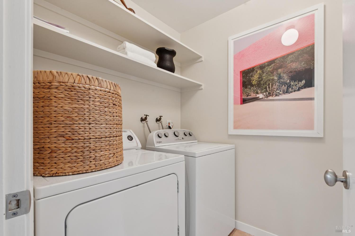 Detail Gallery Image 18 of 36 For 3 Fielding Cir, Mill Valley,  CA 94941 - 2 Beds | 2 Baths