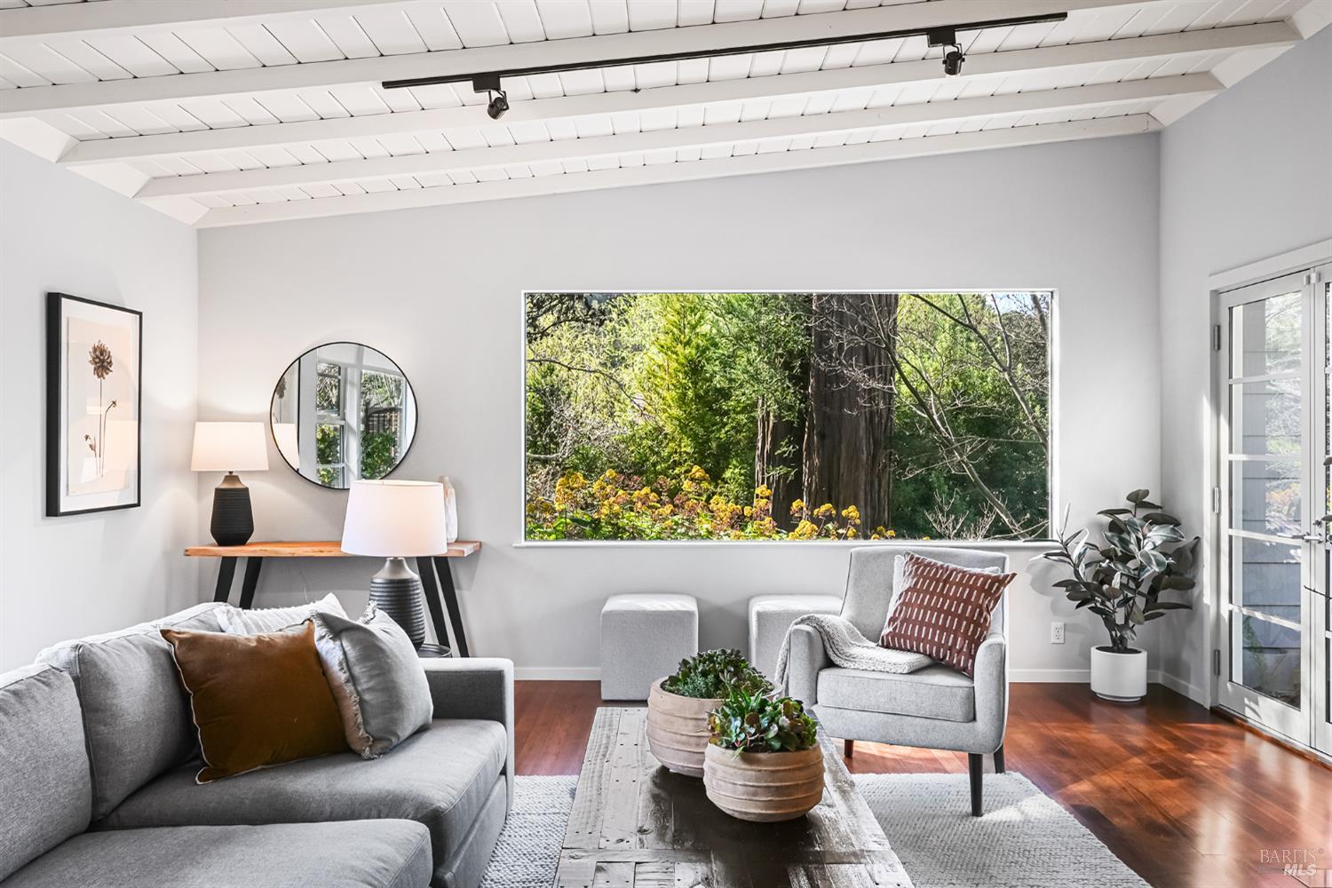 Detail Gallery Image 12 of 90 For 99 Fawn Dr, San Anselmo,  CA 94960 - 4 Beds | 4 Baths