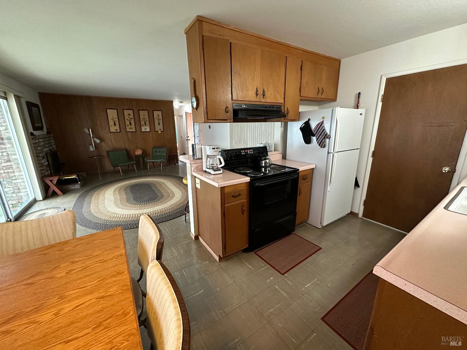 Detail Gallery Image 12 of 17 For 12724 Island Cir, Clearlake Oaks,  CA 95423 - 2 Beds | 1 Baths