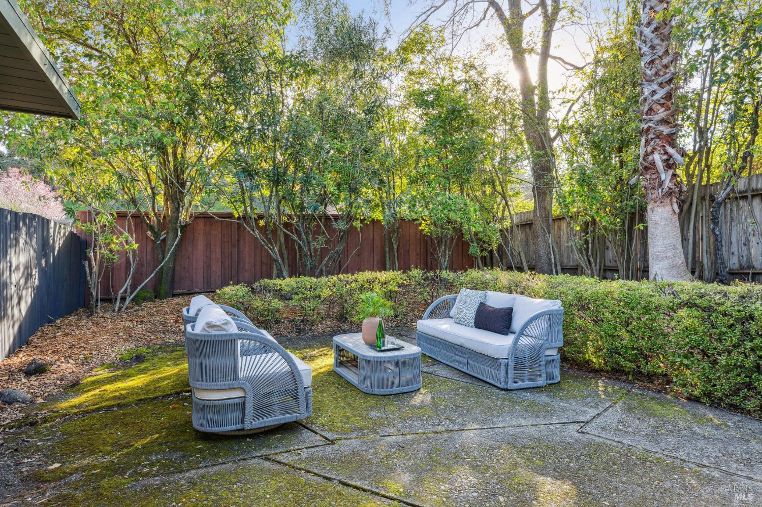 Detail Gallery Image 51 of 65 For 750 Montecillo Rd, San Rafael,  CA 94903 - 3 Beds | 2 Baths