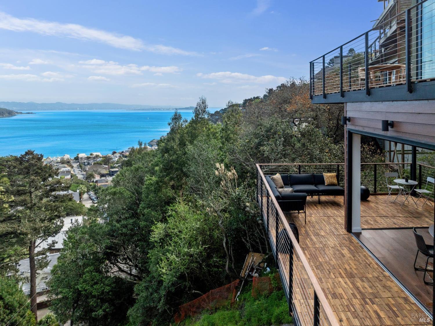 Detail Gallery Image 34 of 37 For 448 Sausalito Blvd, Sausalito,  CA 94965 - 2 Beds | 2 Baths