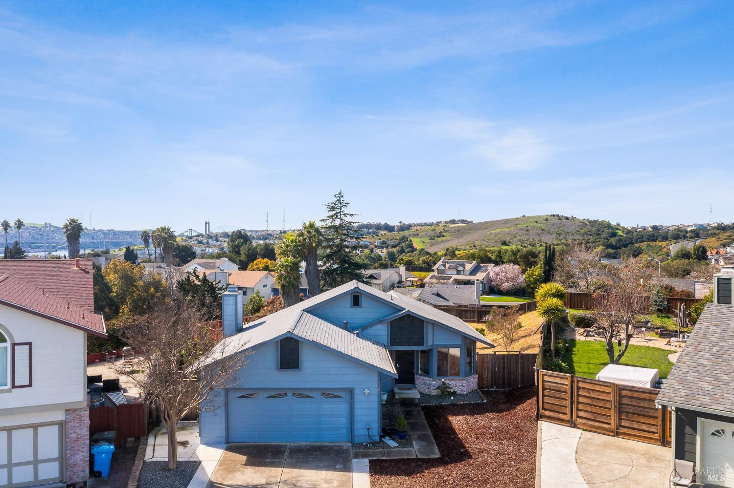 Detail Gallery Image 2 of 40 For 181 Crowsnest Ct, Vallejo,  CA 94591 - 3 Beds | 2 Baths