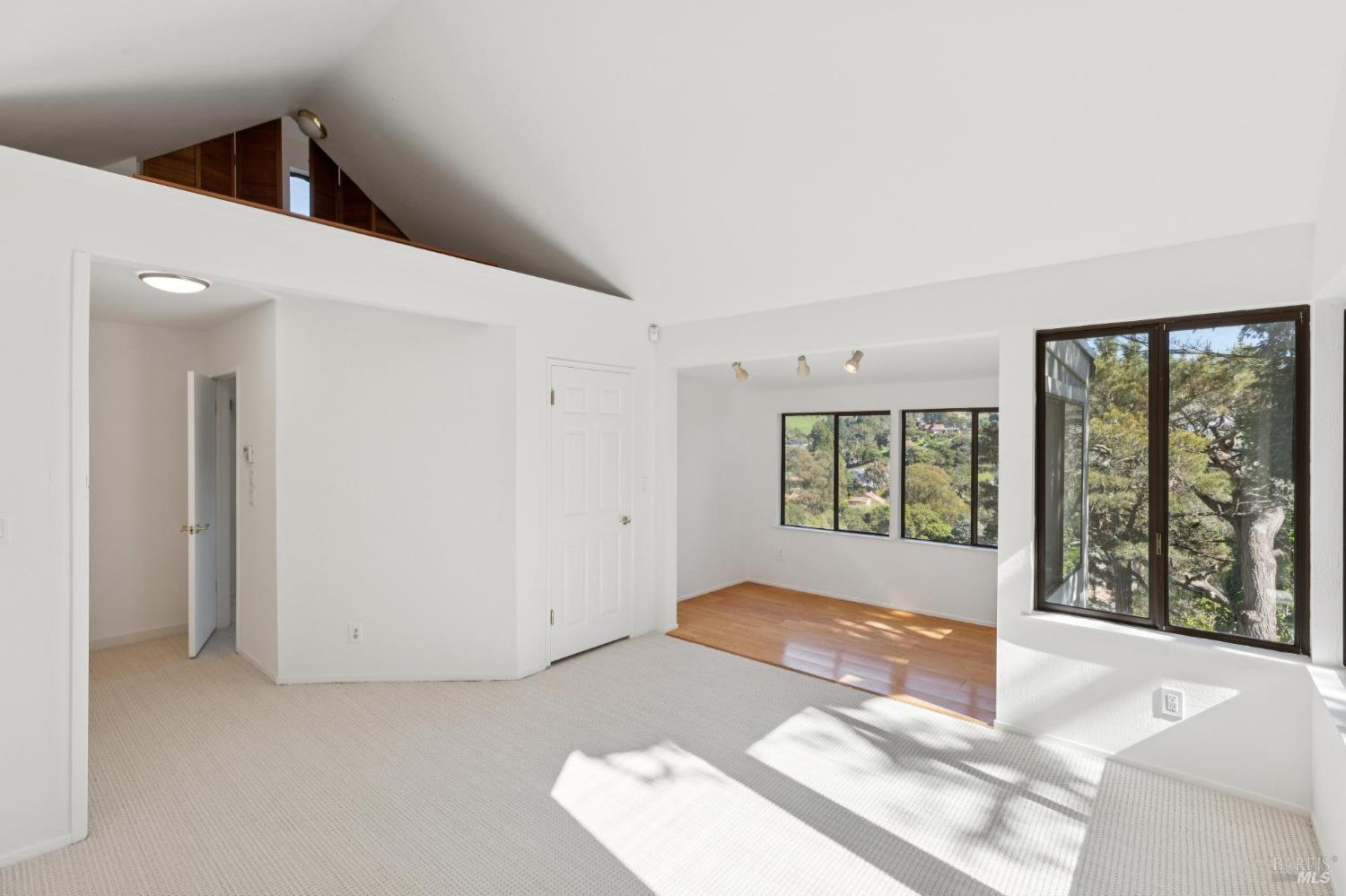 Detail Gallery Image 31 of 52 For 31 via Los Altos Unkn, Tiburon,  CA 94920 - 4 Beds | 3/1 Baths