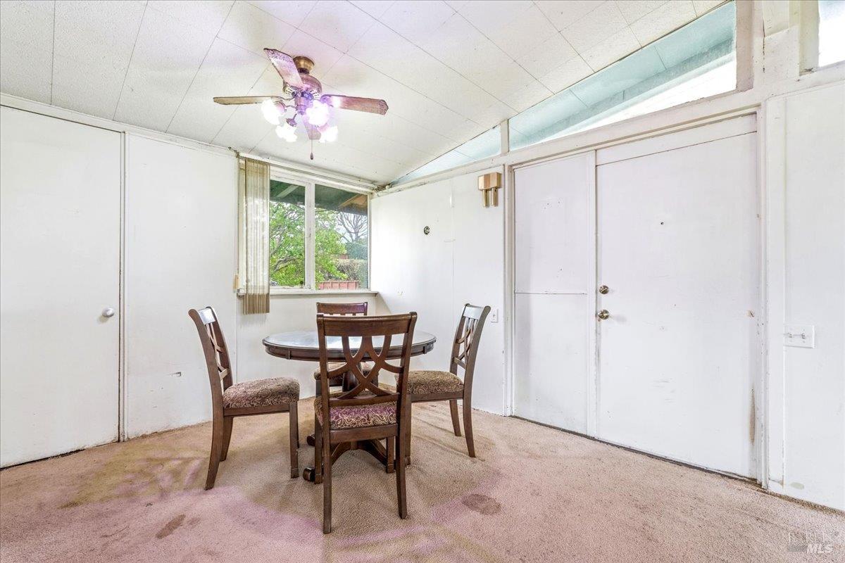 Detail Gallery Image 13 of 27 For 1121 Ferris Dr, Novato,  CA 94945 - 3 Beds | 2 Baths