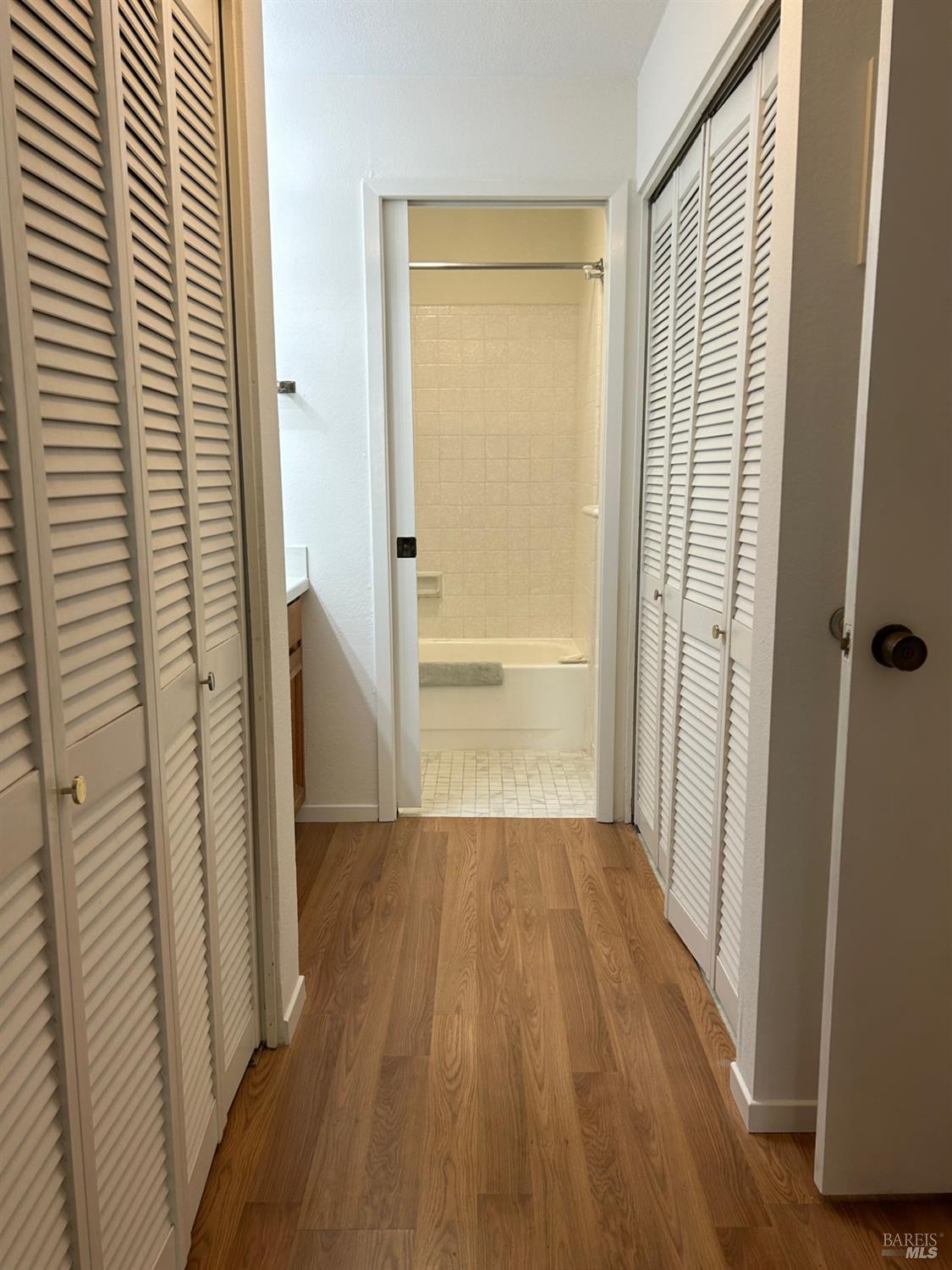 Detail Gallery Image 13 of 16 For Address Is Not Disclosed, Mill Valley,  CA 94941 - 1 Beds | 1 Baths