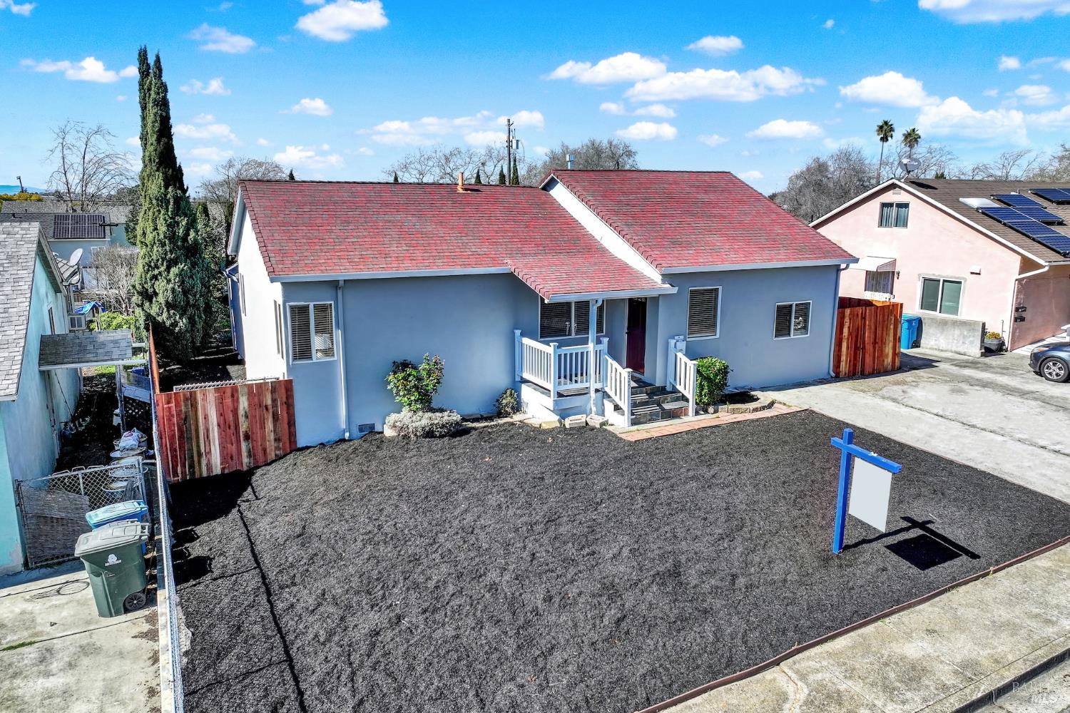 Detail Gallery Image 4 of 65 For 225 Gary Cir, Vallejo,  CA 94591 - 3 Beds | 1 Baths