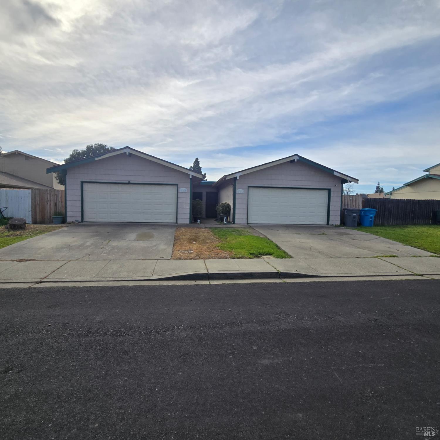 Front Image Thumbnail for BA326015834