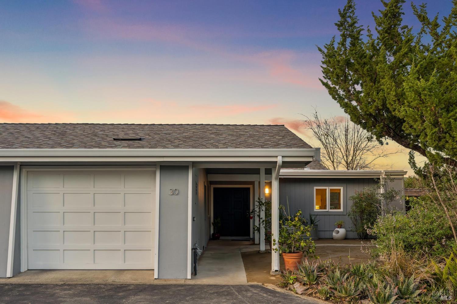 Detail Gallery Image 53 of 66 For 30 Creek Ln, Sonoma,  CA 95476 - 2 Beds | 2 Baths