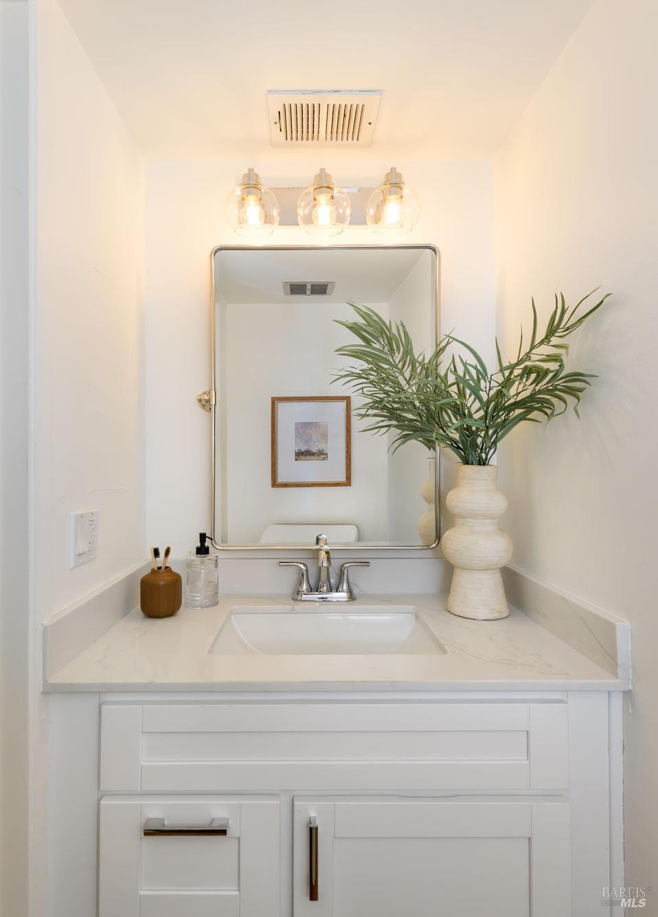 Detail Gallery Image 17 of 23 For 314 Capetown Ct, Novato,  CA 94947 - 3 Beds | 1/1 Baths