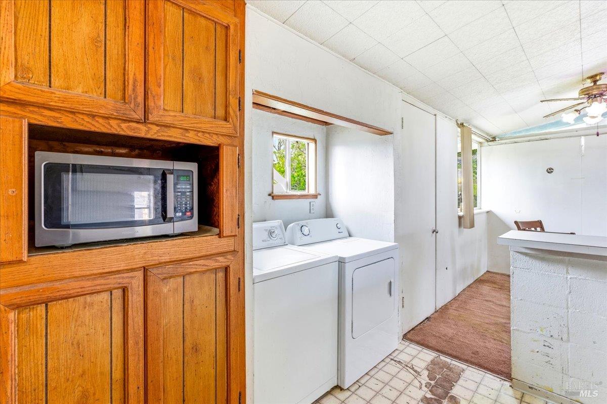 Detail Gallery Image 17 of 27 For 1121 Ferris Dr, Novato,  CA 94945 - 3 Beds | 2 Baths