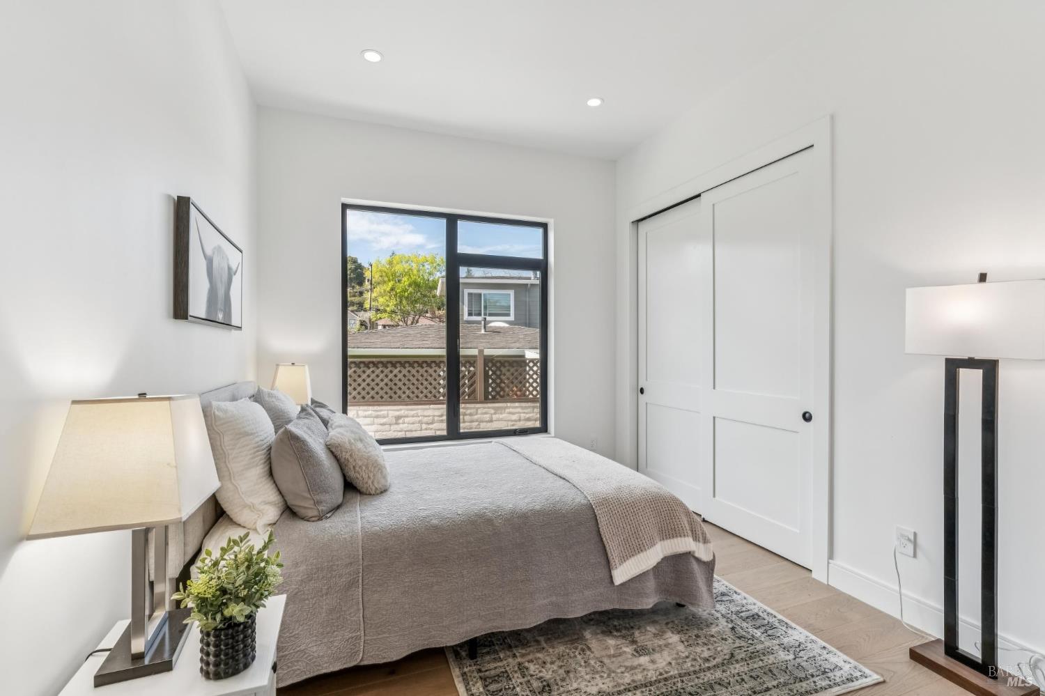 Detail Gallery Image 45 of 81 For 39 Strawberry Cir, Mill Valley,  CA 94941 - 4 Beds | 4 Baths