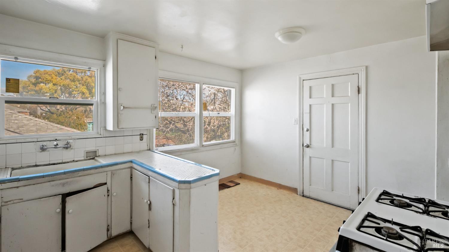 Detail Gallery Image 10 of 18 For 806 W 7th St, Antioch,  CA 94509 - – Beds | – Baths