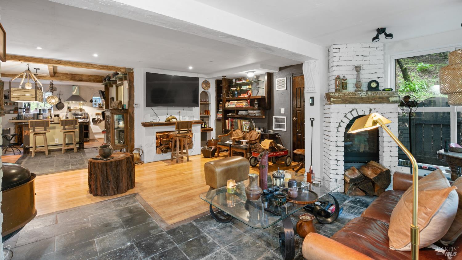 Detail Gallery Image 14 of 90 For 7456 Sir Francis Drake Blvd, Lagunitas,  CA 94938 - 4 Beds | 5 Baths