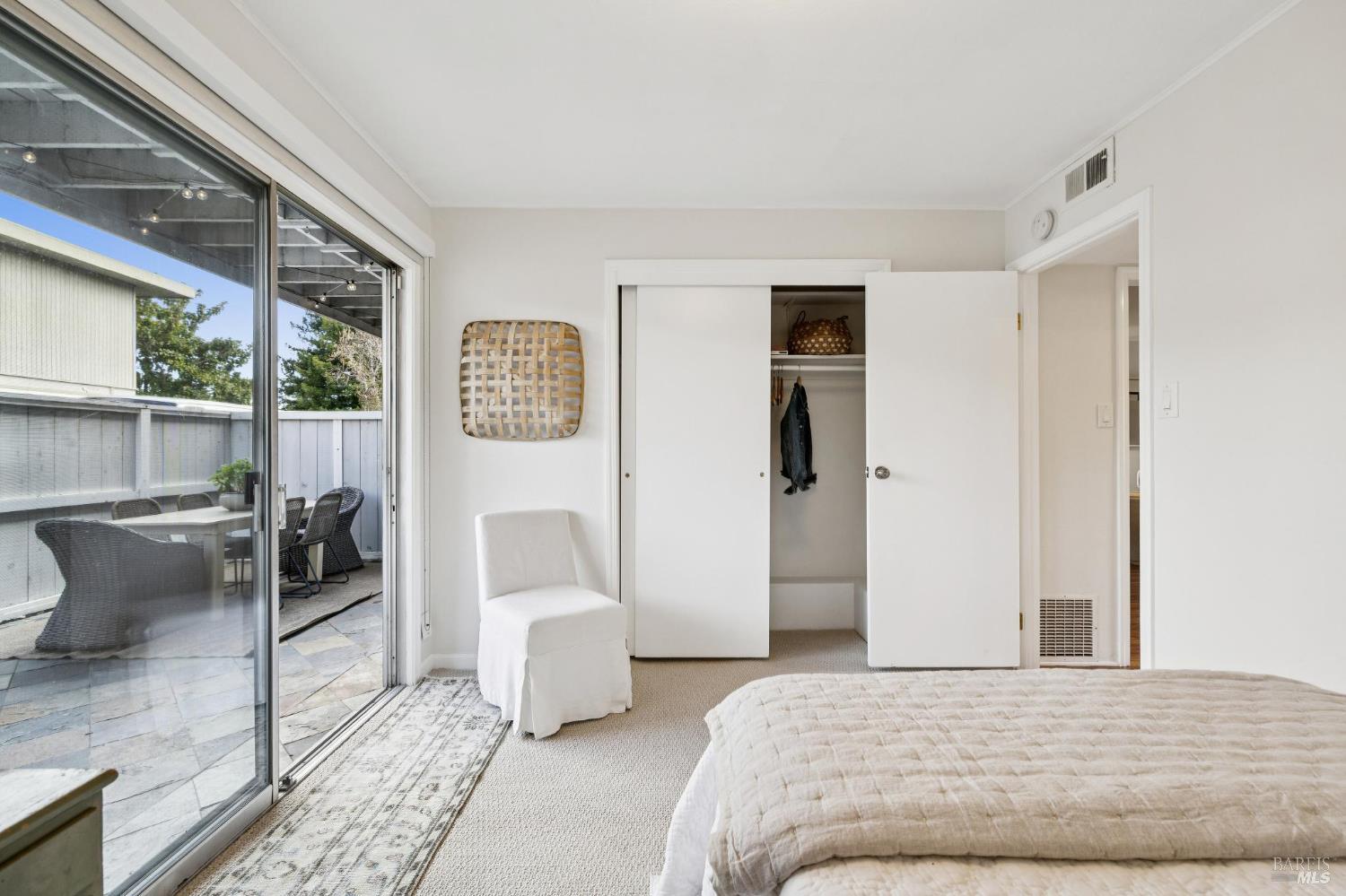 Detail Gallery Image 17 of 31 For 61 Pixley Ave #2,  Corte Madera,  CA 94925 - 2 Beds | 1 Baths