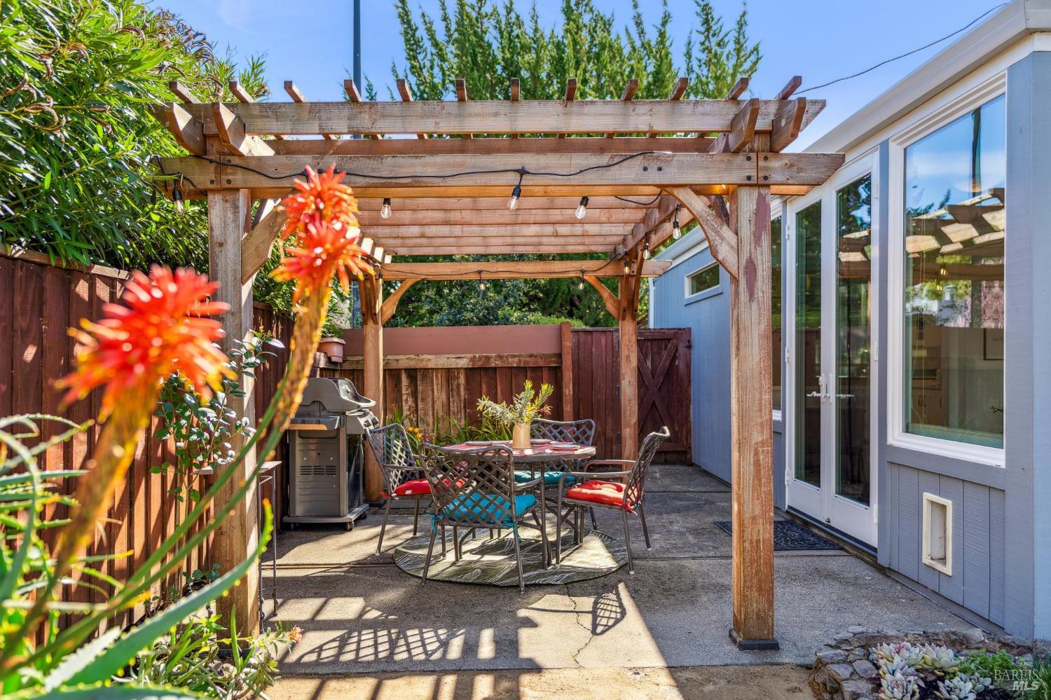 Detail Gallery Image 46 of 66 For 30 Creek Ln, Sonoma,  CA 95476 - 2 Beds | 2 Baths