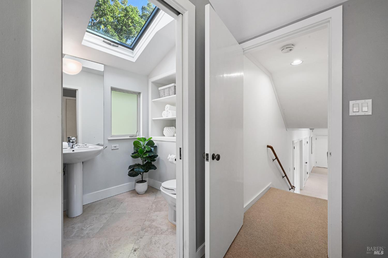 Detail Gallery Image 35 of 90 For 99 Fawn Dr, San Anselmo,  CA 94960 - 4 Beds | 4 Baths