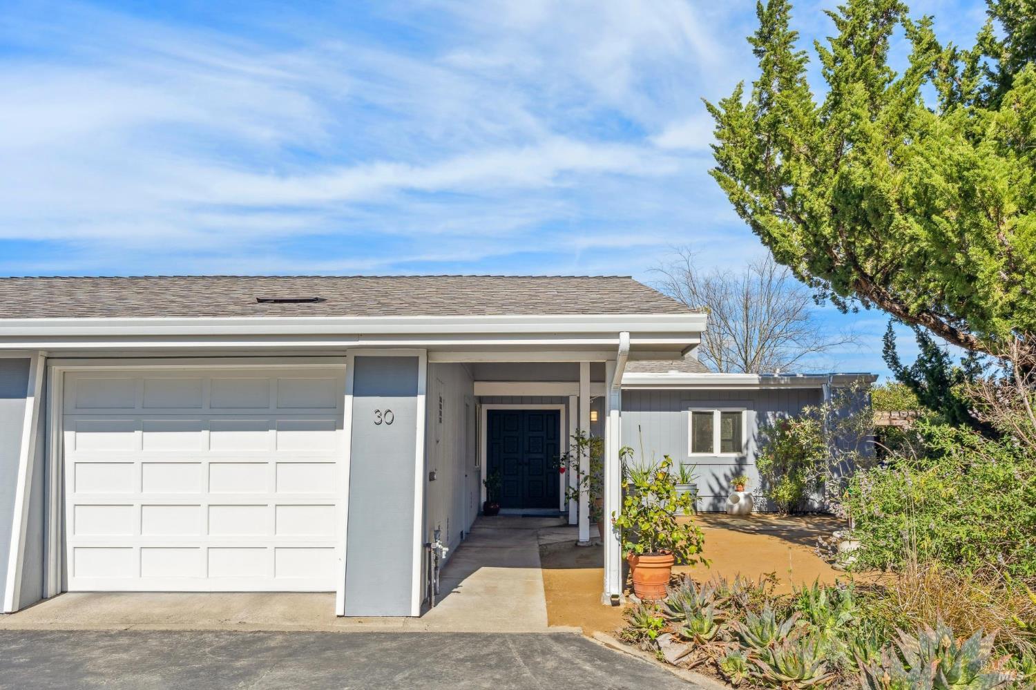 Detail Gallery Image 7 of 66 For 30 Creek Ln, Sonoma,  CA 95476 - 2 Beds | 2 Baths