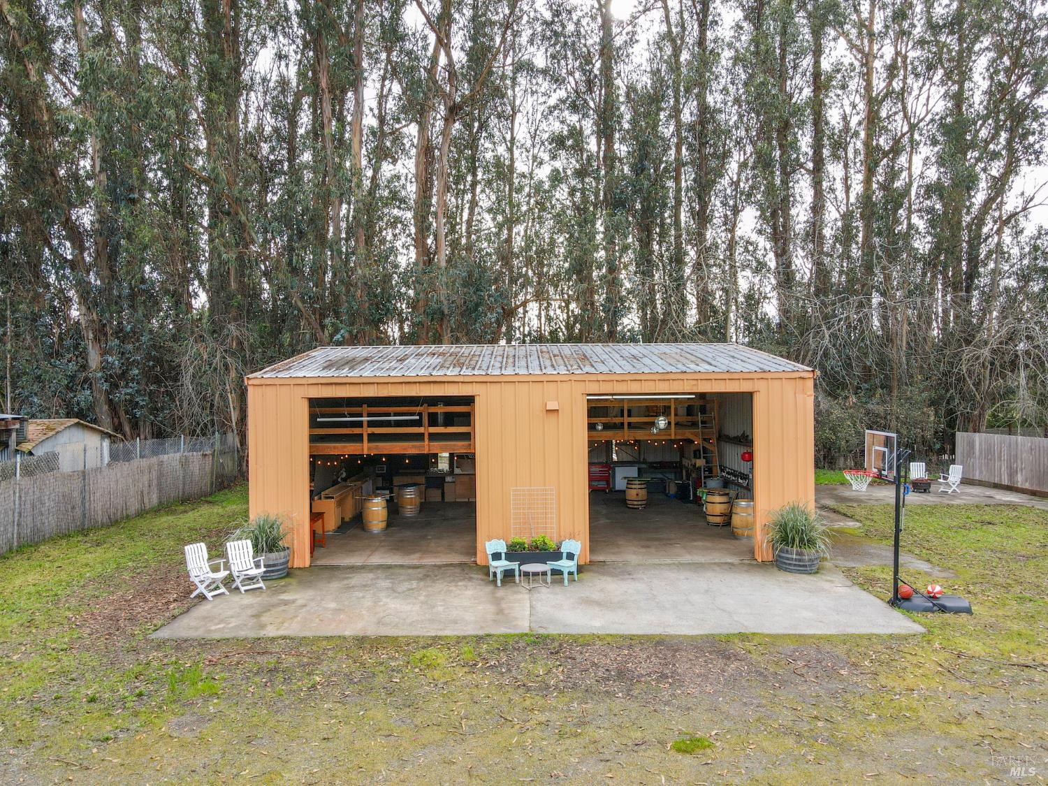 Detail Gallery Image 21 of 47 For 2103 Bodega Ave, Petaluma,  CA 94952 - 3 Beds | 2 Baths