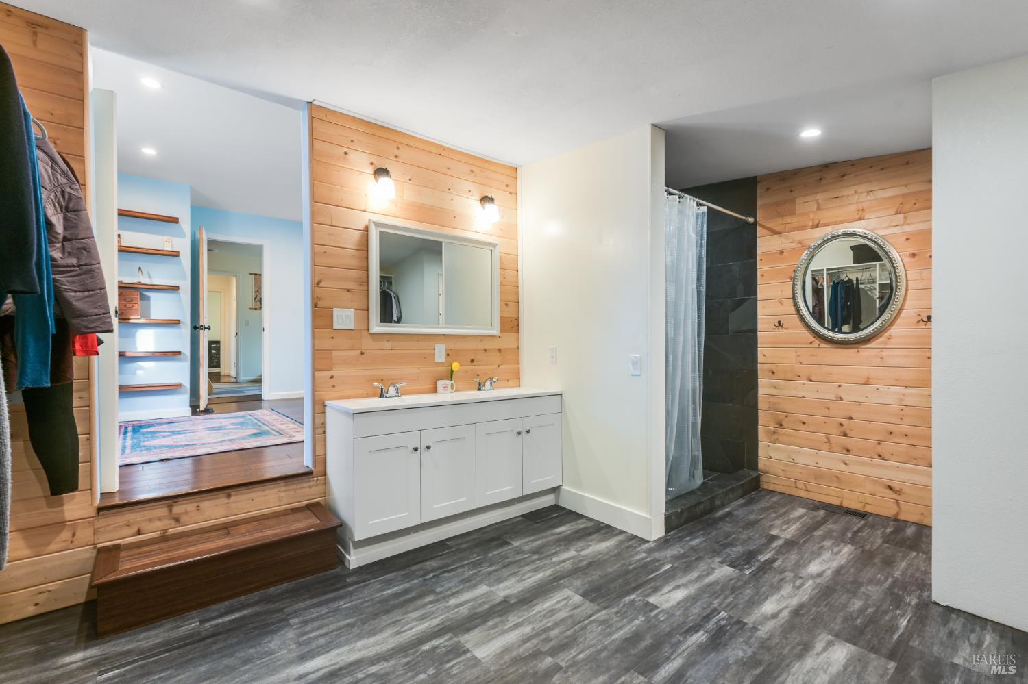 Detail Gallery Image 14 of 47 For 2103 Bodega Ave, Petaluma,  CA 94952 - 3 Beds | 2 Baths