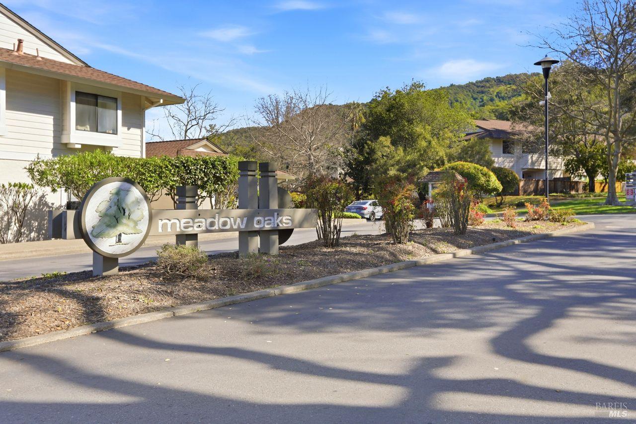 Detail Gallery Image 29 of 33 For 68 Village Cir, San Rafael,  CA 94903 - 2 Beds | 2 Baths