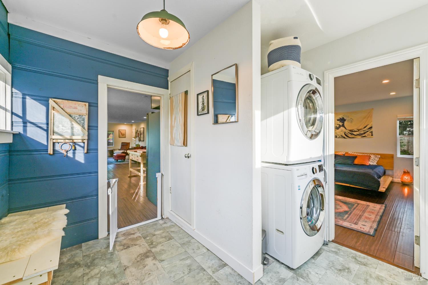 Detail Gallery Image 20 of 47 For 2103 Bodega Ave, Petaluma,  CA 94952 - 3 Beds | 2 Baths