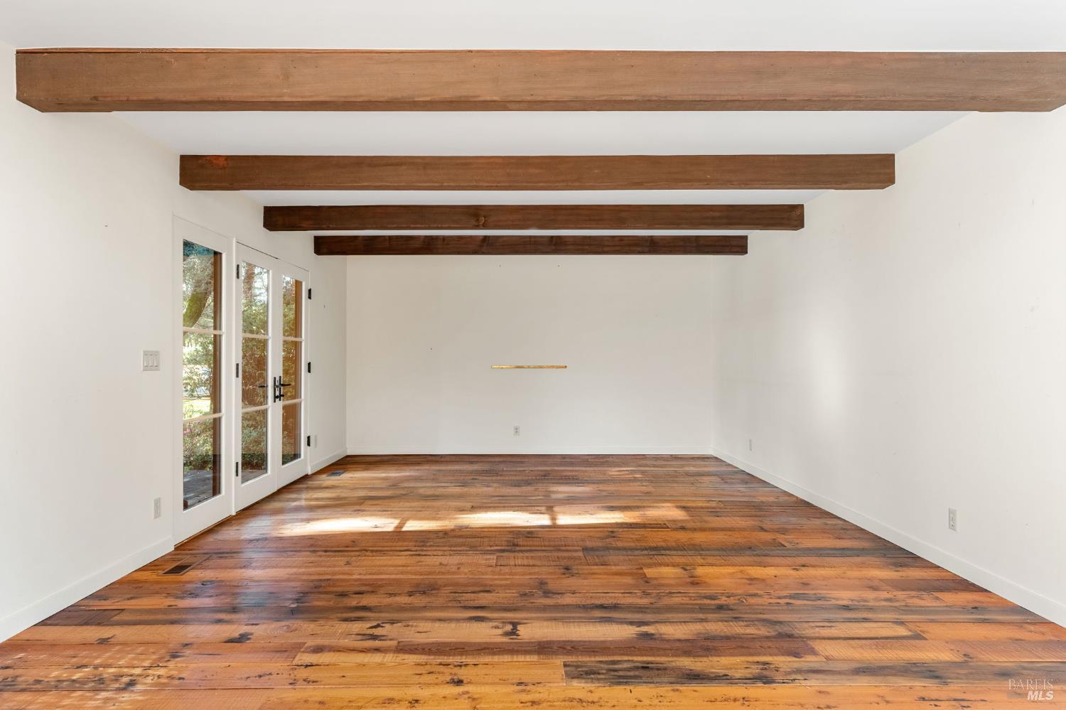 Detail Gallery Image 8 of 36 For 1100 Rutherford Rd, Rutherford,  CA 94573 - 3 Beds | 2/1 Baths