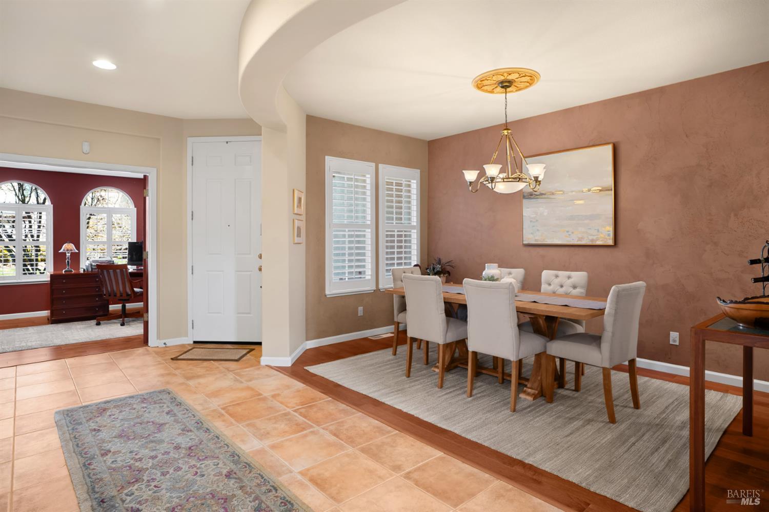 Detail Gallery Image 10 of 61 For 5870 Sailing Hawk Ave, Santa Rosa,  CA 95409 - 4 Beds | 4/1 Baths