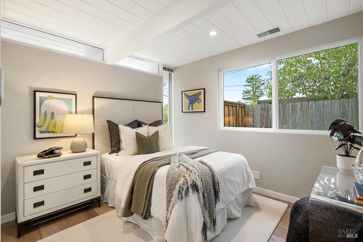 Detail Gallery Image 48 of 87 For 829 Del Ganado Rd, San Rafael,  CA 94903 - 4 Beds | 2 Baths