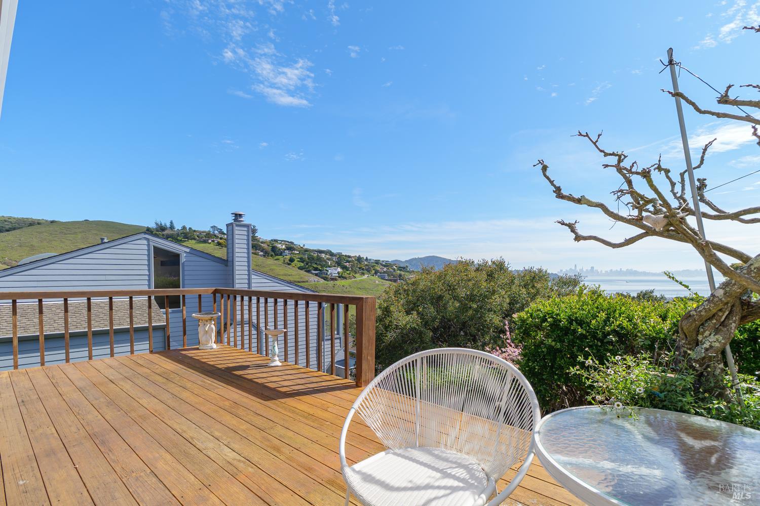 Detail Gallery Image 24 of 30 For 80 Lyford Dr #1,  Tiburon,  CA 94920 - 2 Beds | 2 Baths
