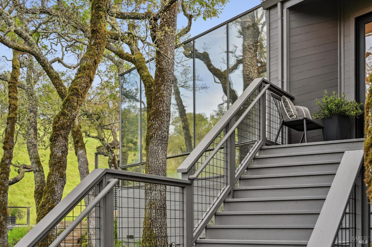 Detail Gallery Image 11 of 62 For 1160 Dance Dr, Sonoma,  CA 95476 - 3 Beds | 2/1 Baths