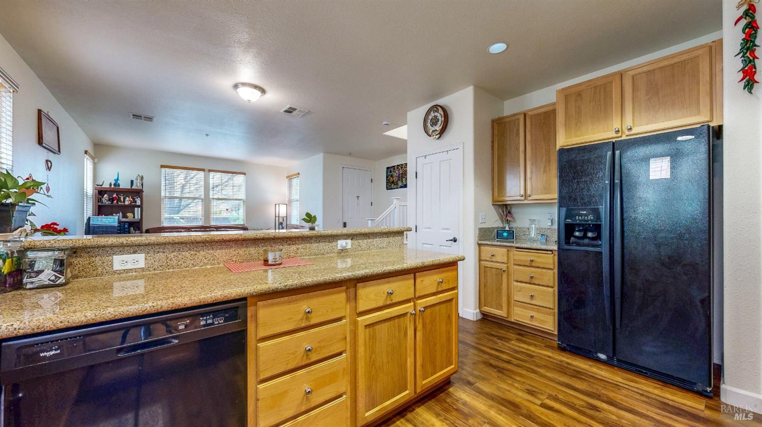 Detail Gallery Image 12 of 46 For 6698 Santero Way, Cotati,  CA 94931 - 3 Beds | 2/1 Baths