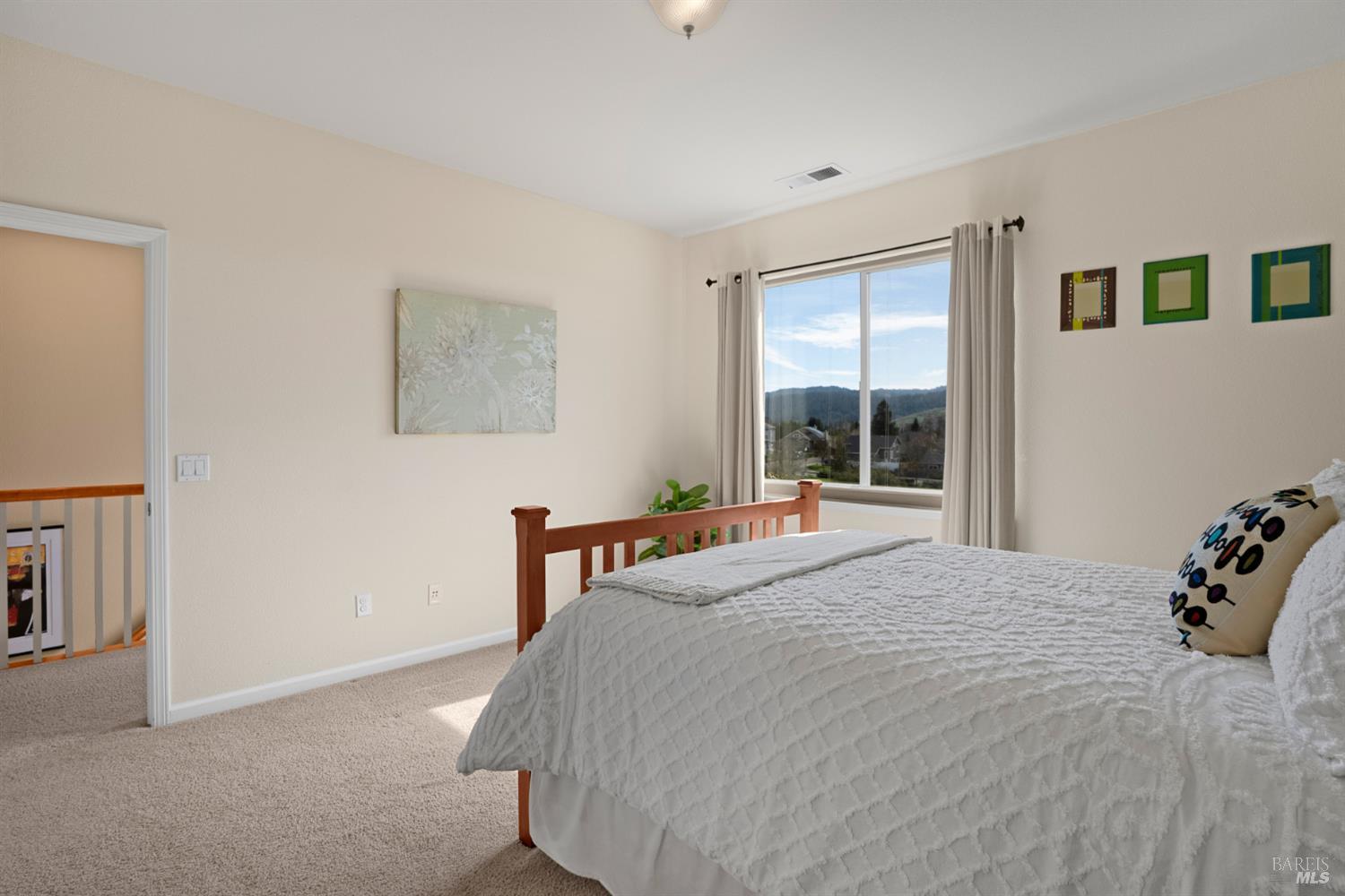 Detail Gallery Image 46 of 61 For 5870 Sailing Hawk Ave, Santa Rosa,  CA 95409 - 4 Beds | 4/1 Baths