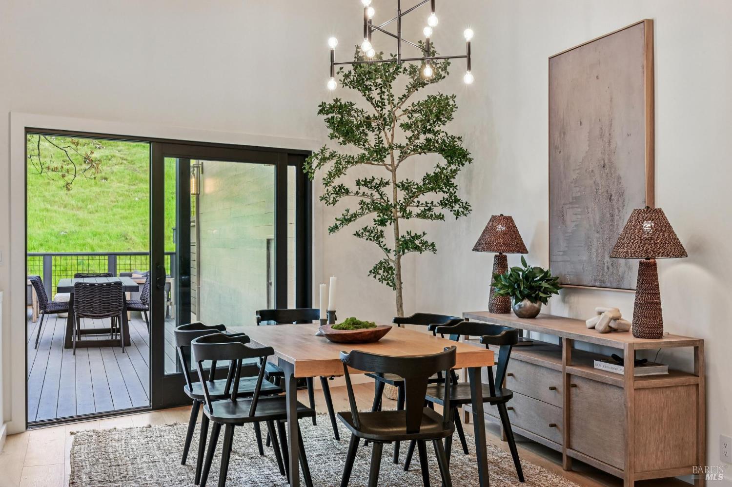 Detail Gallery Image 19 of 62 For 1160 Dance Dr, Sonoma,  CA 95476 - 3 Beds | 2/1 Baths