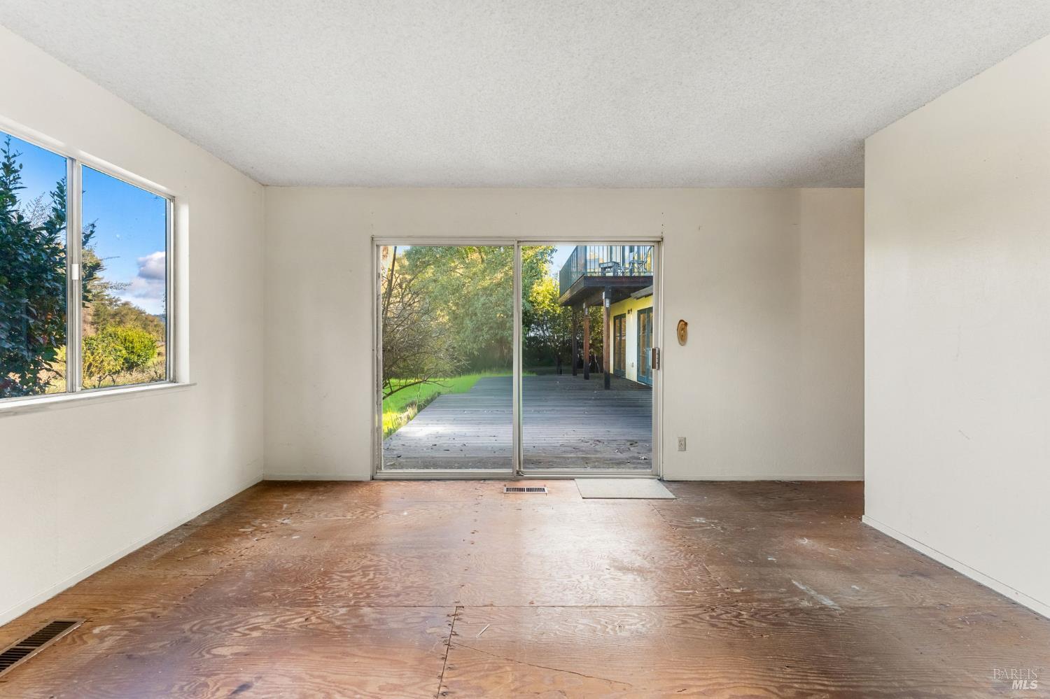 Detail Gallery Image 31 of 36 For 1100 Rutherford Rd, Rutherford,  CA 94573 - 3 Beds | 2/1 Baths