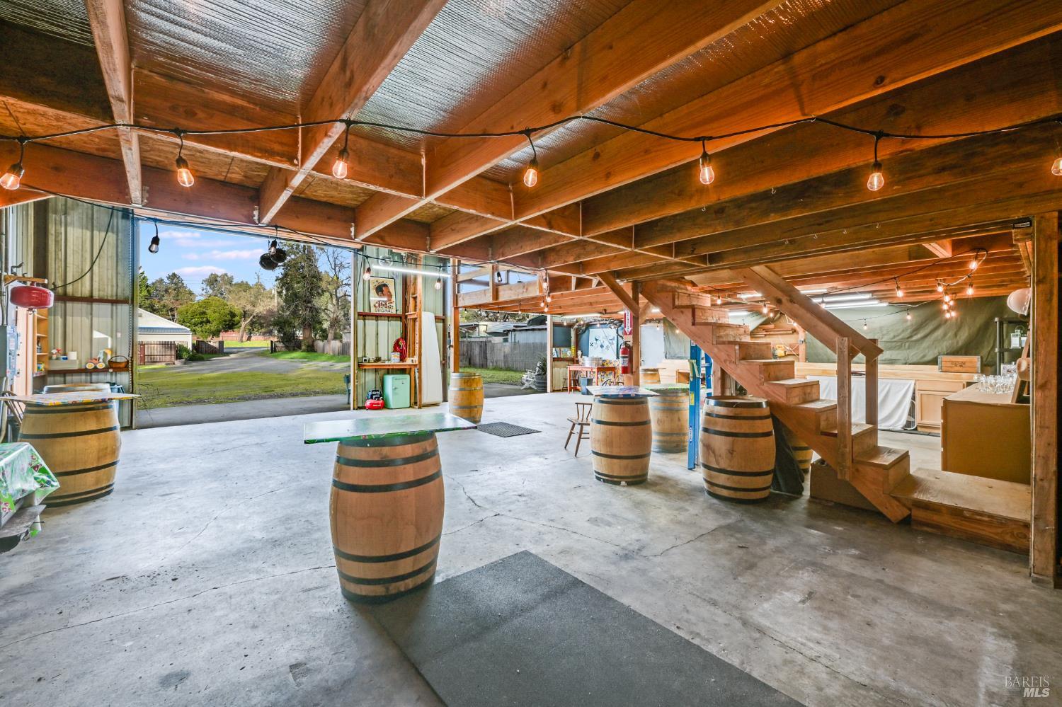 Detail Gallery Image 3 of 47 For 2103 Bodega Ave, Petaluma,  CA 94952 - 3 Beds | 2 Baths