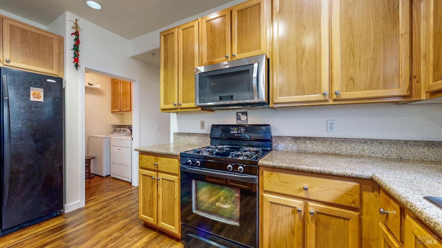 Detail Gallery Image 13 of 46 For 6698 Santero Way, Cotati,  CA 94931 - 3 Beds | 2/1 Baths