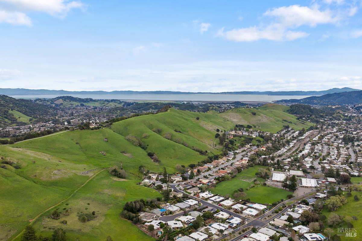 Detail Gallery Image 80 of 87 For 829 Del Ganado Rd, San Rafael,  CA 94903 - 4 Beds | 2 Baths