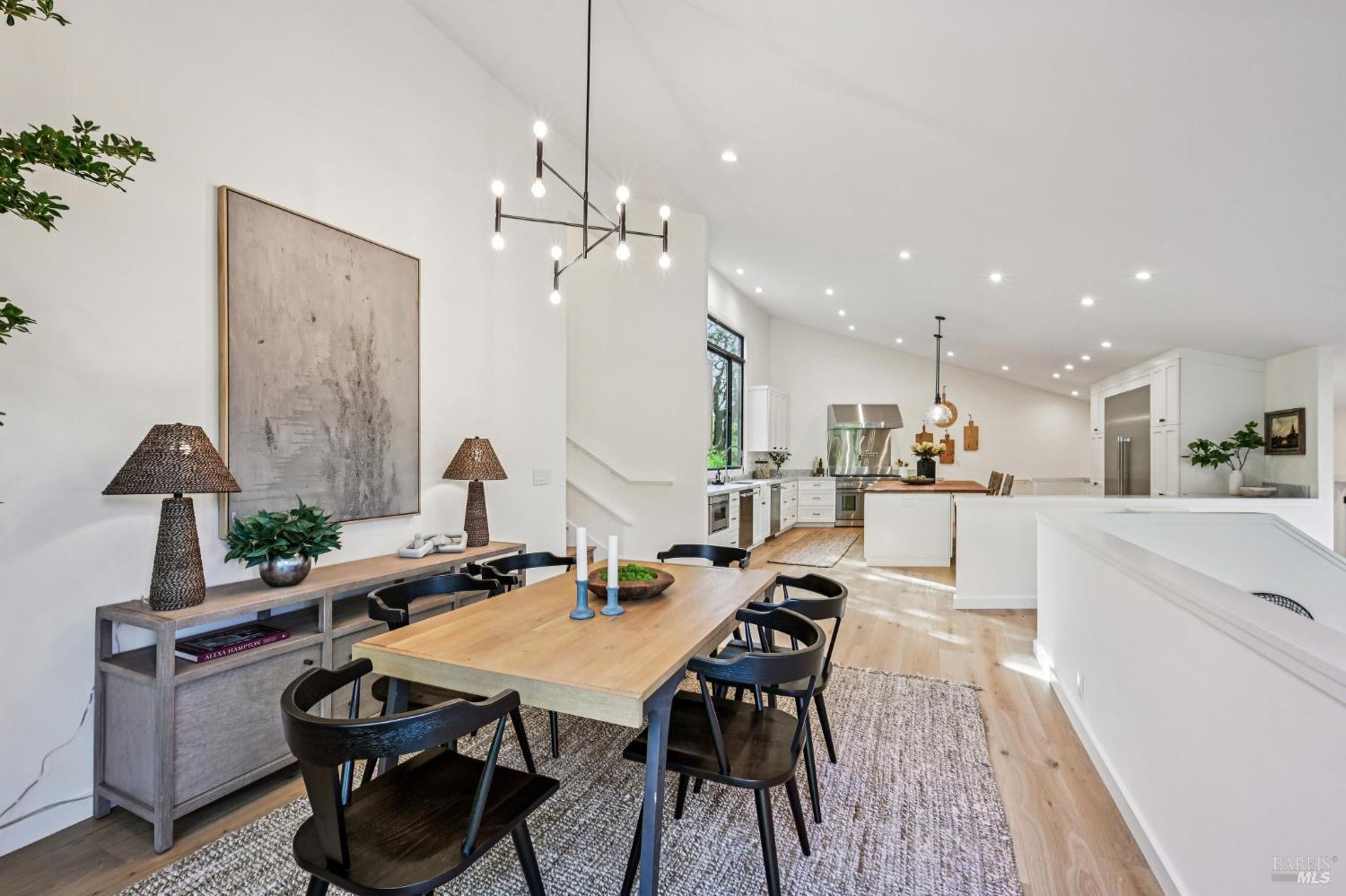 Detail Gallery Image 5 of 62 For 1160 Dance Dr, Sonoma,  CA 95476 - 3 Beds | 2/1 Baths